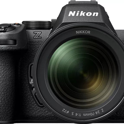 Nikon Z5II 24-70 4.0